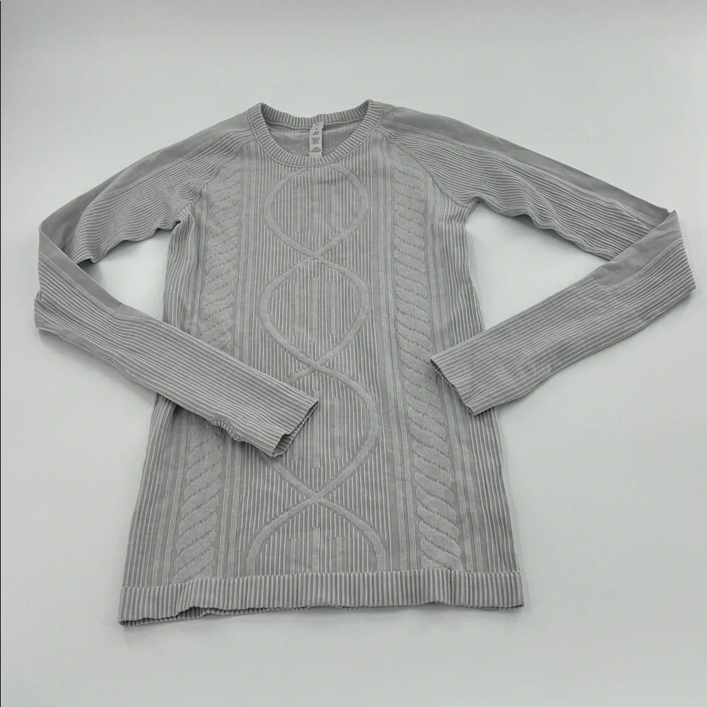 Lululemon Rest Less Pullover Heathered Silver Spoon gym to street stretch sporty
